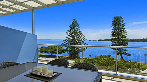 Lakeside Waterfront Apartment The Entrance - Holiday Jervis Bay 0