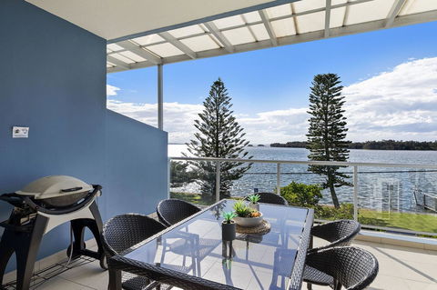 Lakeside Waterfront Apartment The Entrance - Holiday Jervis Bay 30