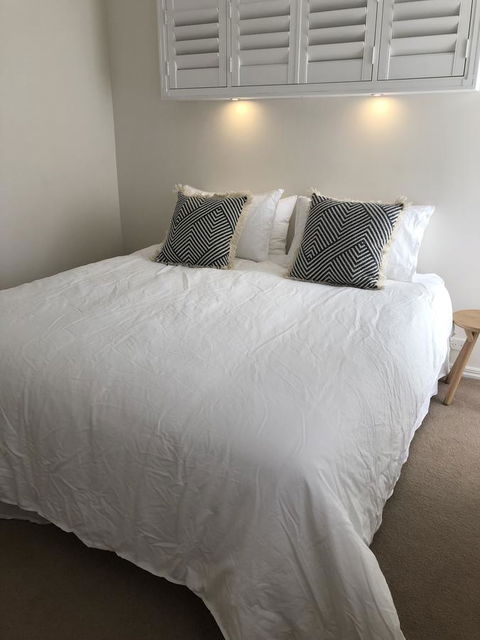 The Loft - Beautiful Central Barossa Apartment - Holiday Jervis Bay 8