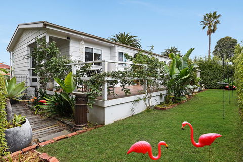 Ainslie Roberts Drive Retreat - Holiday Jervis Bay 7