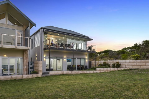 Aloha Waterfront Properties - Holiday Jervis Bay 2