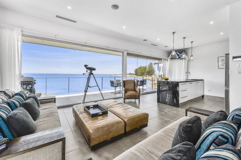 Aloha Waterfront Properties - Holiday Jervis Bay 3