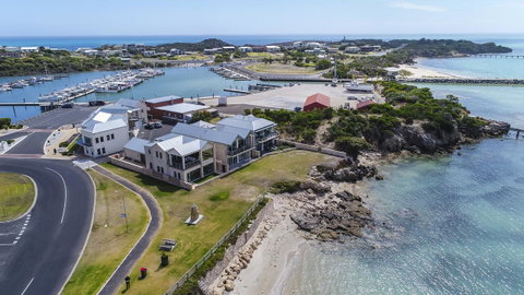 Aloha Waterfront Properties - Holiday Jervis Bay 0