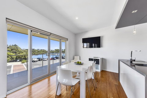 Aloha Waterfront Properties - Holiday Jervis Bay 20