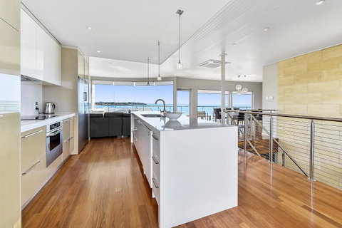 Aloha Waterfront Properties - Holiday Jervis Bay 5