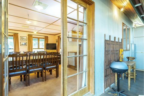 Rustic On 13th - Holiday Jervis Bay 11