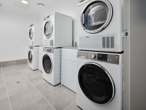 East Maitland Executive Apartments - Holiday Jervis Bay 0