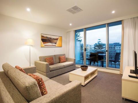 Oaks Glenelg Liberty Suites - Holiday Jervis Bay 16