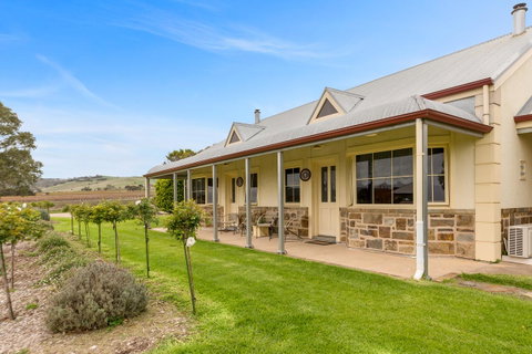 Barossa Vineyard Cottages - Holiday Jervis Bay 20