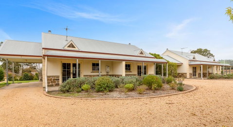 Barossa Vineyard Cottages - Holiday Jervis Bay 24