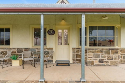 Barossa Vineyard Cottages - Holiday Jervis Bay 28