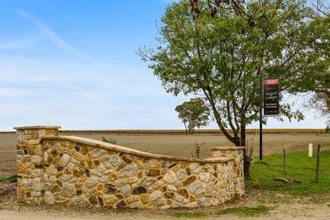 Barossa Vineyard Cottages - Holiday Jervis Bay 9