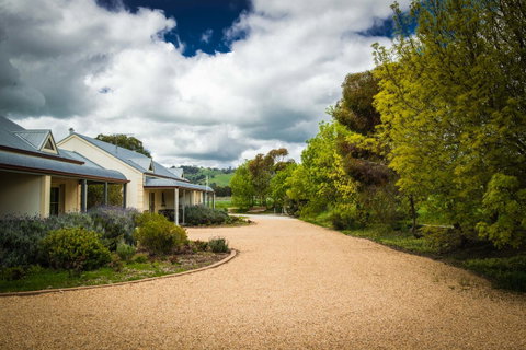 Barossa Vineyard Cottages - Holiday Jervis Bay 38