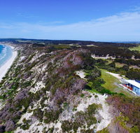 A Dune Escape - Holiday Jervis Bay