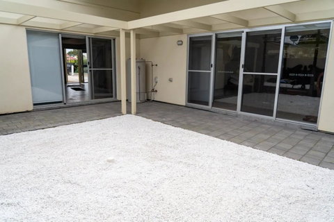 Gawler Townhouse 3 Bedroom - Holiday Jervis Bay 12