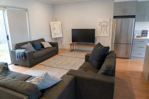 Gawler Townhouse 3 Bedroom - Holiday Jervis Bay 16