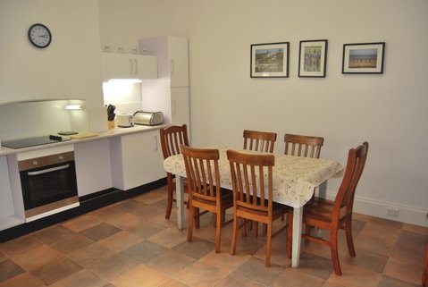 Jacaranda Cottage - Holiday Jervis Bay 9