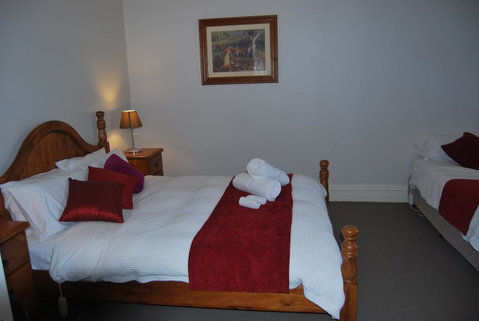 Jacaranda Cottage - Holiday Jervis Bay 10