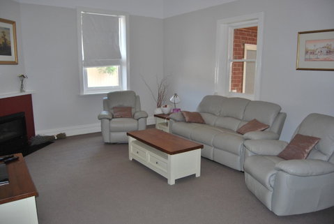 Jacaranda Cottage - Holiday Jervis Bay 6