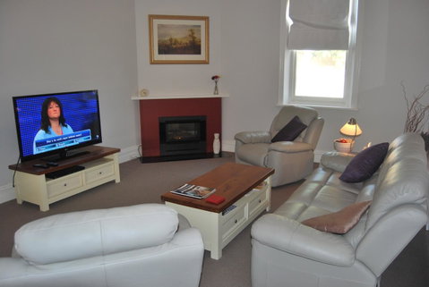 Jacaranda Cottage - Holiday Jervis Bay 2