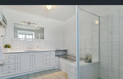 Angaston House - Holiday Jervis Bay 14