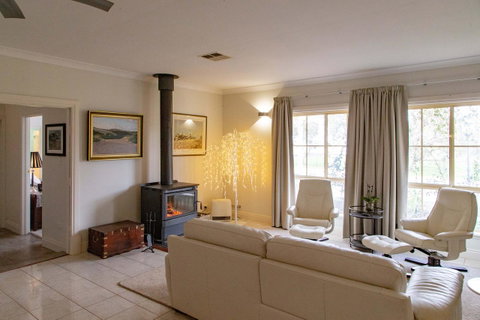 Angaston House - Holiday Jervis Bay 5