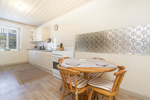 Stoneleigh Cottage Bed And Breakfast - Holiday Jervis Bay 6