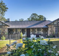 Stoneleigh Cottage Bed and Breakfast - Holiday Jervis Bay