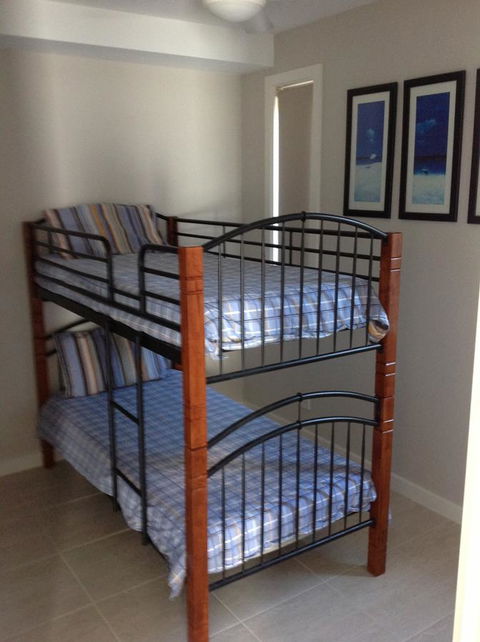 Elandra Holiday Home - Holiday Jervis Bay 12