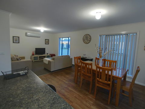DBJ Holiday Units - Holiday Jervis Bay 3
