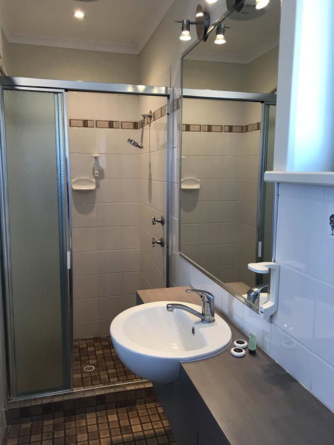 Robetown Motor Inn & Apartments - Holiday Jervis Bay 14
