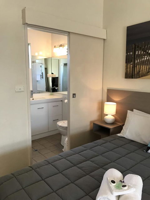 Robetown Motor Inn & Apartments - Holiday Jervis Bay 10