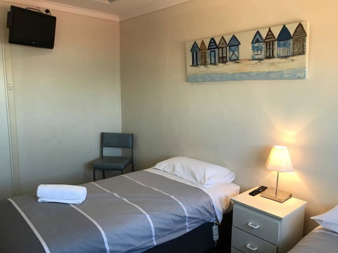 Robetown Motor Inn & Apartments - Holiday Jervis Bay 13