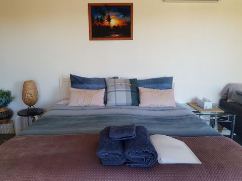 Barossa Valley Studio - Holiday Jervis Bay 1