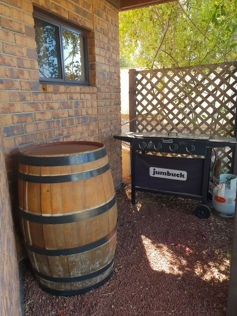 Barossa Valley Studio - Holiday Jervis Bay 8