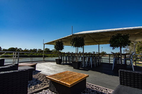Murray River Queen - Holiday Jervis Bay 24
