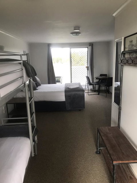 Murray River Queen - Holiday Jervis Bay 3