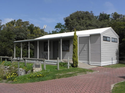 Lakeside Tourist Park - Holiday Jervis Bay 1