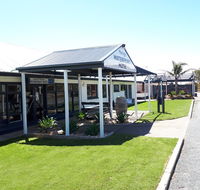 Meningie's Waterfront Motel - Holiday Jervis Bay