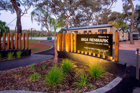 BIG4 Renmark Riverfront Holiday Park - Holiday Jervis Bay 27