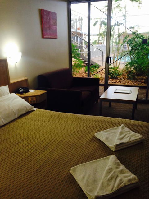 Nightcap At Roxby Downs - Holiday Jervis Bay 1