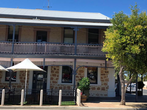 Cornwall Hotel - Holiday Jervis Bay 1