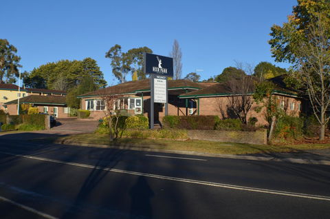 Deer Park Motor Inn Armidale - Holiday Jervis Bay 0