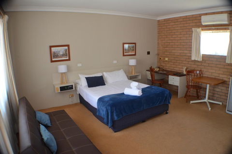Deer Park Motor Inn Armidale - Holiday Jervis Bay 7