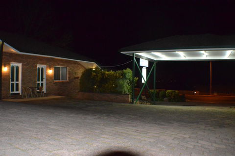 Deer Park Motor Inn Armidale - Holiday Jervis Bay 17