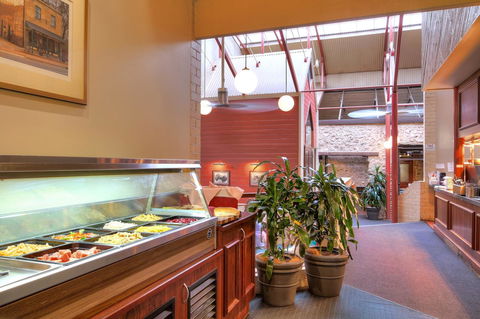 Victoria Hotel Strathalbyn - Holiday Jervis Bay 4