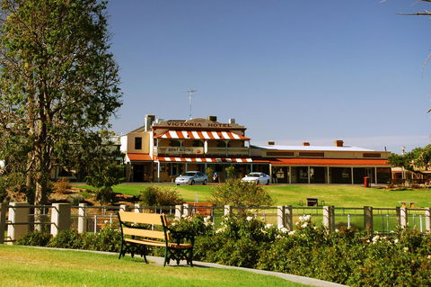 Victoria Hotel Strathalbyn - Holiday Jervis Bay 11