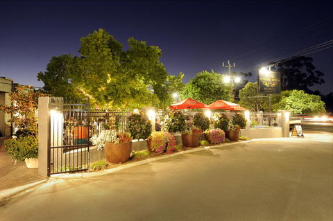The Stirling Arms Hotel - Holiday Jervis Bay 1