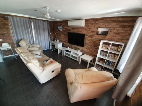 Ocean Beach Chalet 18 - Holiday Jervis Bay 4