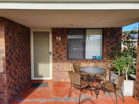 Ocean Beach Chalet 18 - Holiday Jervis Bay 14